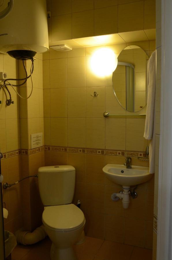 Burger Plus Inn Lviv Chambre photo